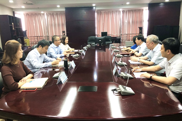 董事長 黎書記2_小.jpg